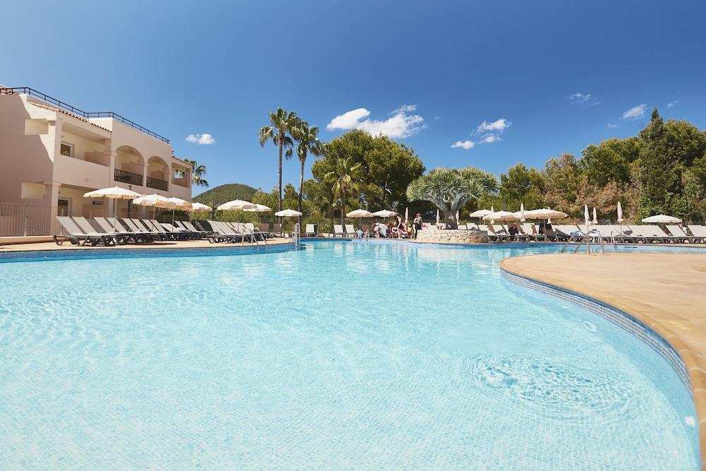 Invisa Hotel Club Cala Blanca Playa DPlaya Des Figueral Exteriér fotografie
