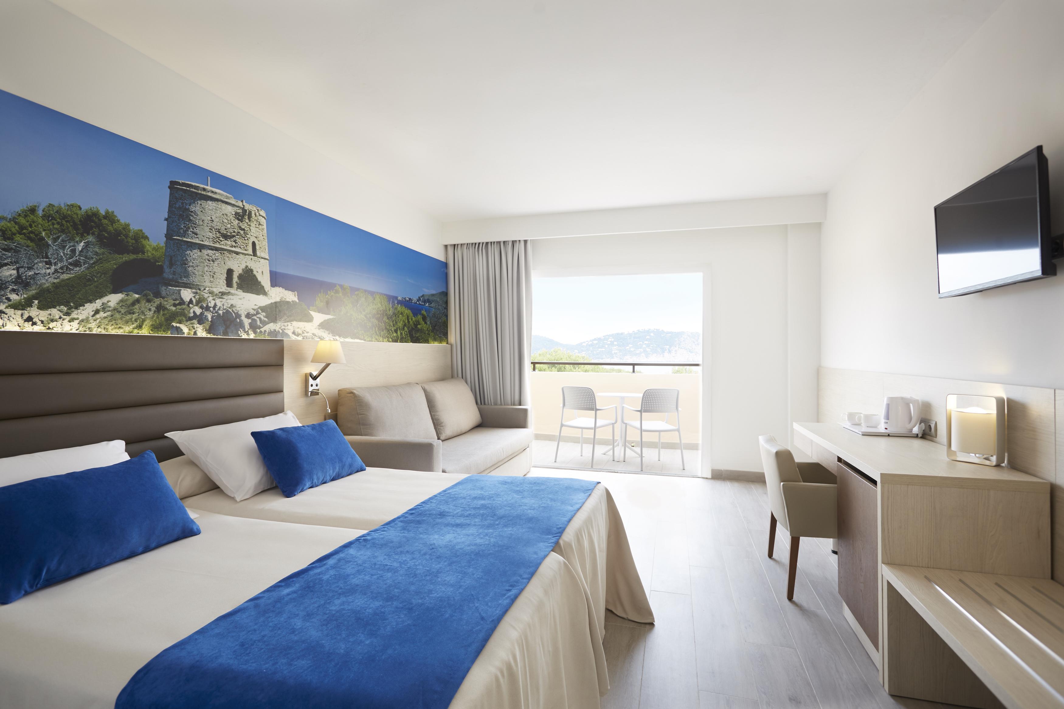 Invisa Hotel Club Cala Blanca Playa DPlaya Des Figueral Exteriér fotografie