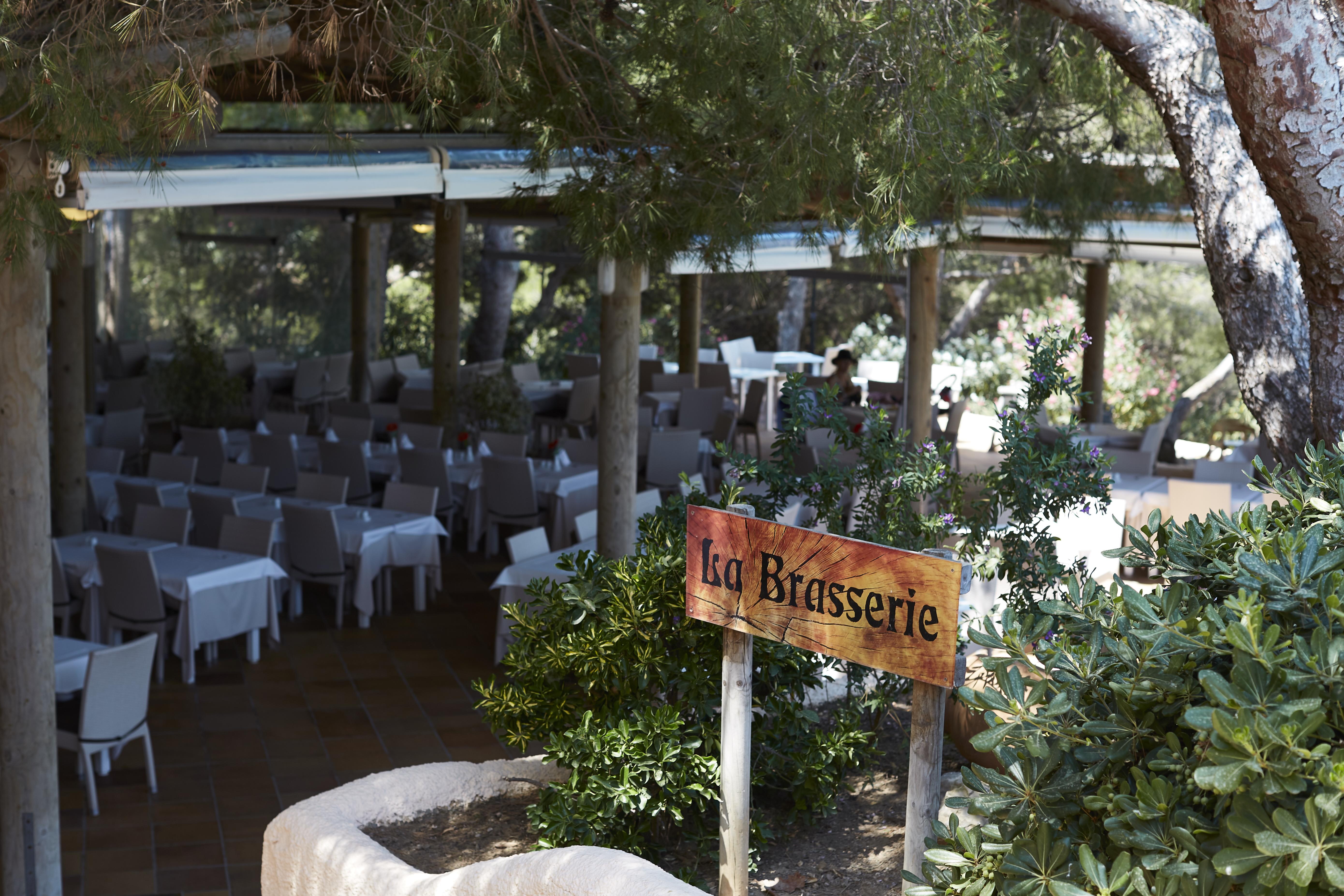 Invisa Hotel Club Cala Blanca Playa DPlaya Des Figueral Exteriér fotografie