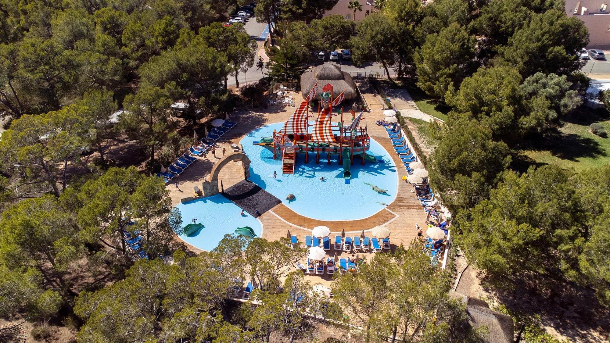 Invisa Hotel Club Cala Blanca Playa DPlaya Des Figueral Exteriér fotografie